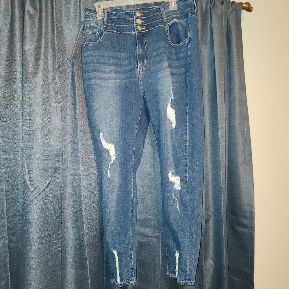 Shein 1X Blue Stretch Distressed Jeans - Picture 7 of 11